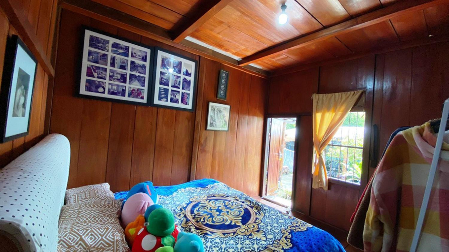 Bedroom 2, rumah kayu sulawesi antique, Tabanan