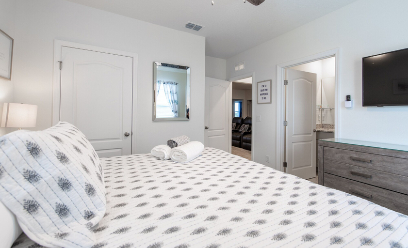 Others 3, 7547oml-solterra Resort 6 Bedroom Home by RedAwning, Polk
