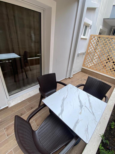 Others 3, Saranda Rooms, Sarandës