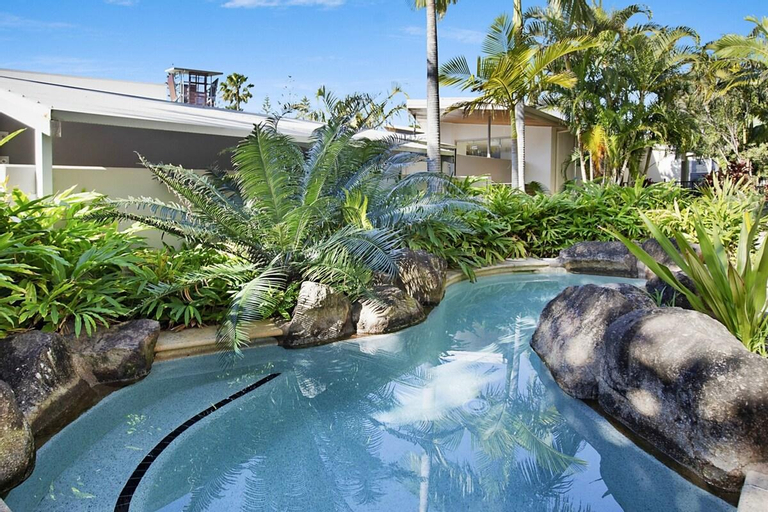 Sport & Beauty 5, Hotel Room w/ WIFI & Private Plunge Pool Included, Tweed - Tweed-Heads