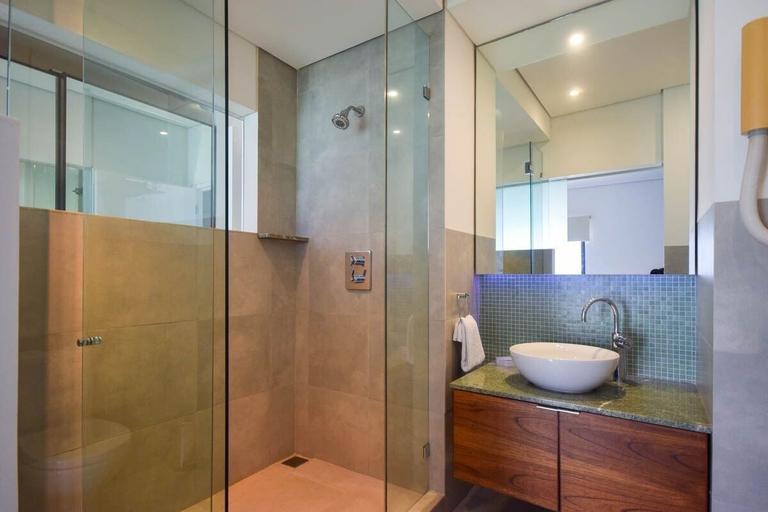 Bathroom 3, Ocean Reef 203 3 Bedroom Apts by Bluescape