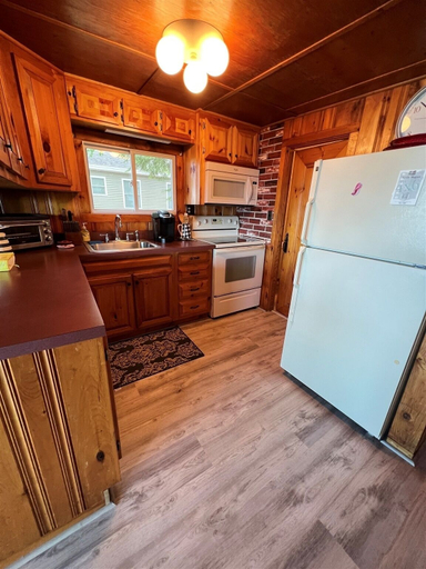 Private kitchen 3, Camp Carroll Limit 6 3 Bedroom Home by RedAwning, Cumberland