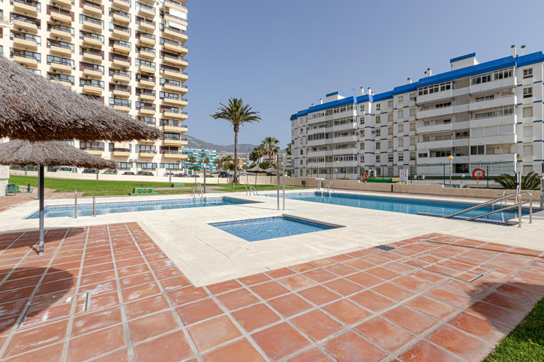 Sport & Beauty 2, Beachfront with Spectacular views and Swimming pool, Málaga