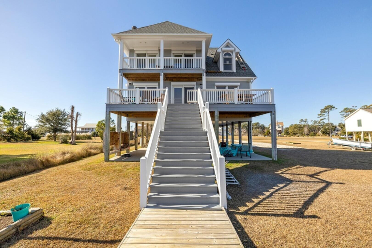 Exterior 4, Downeast Retreat 4 Bedroom Home by RedAwning, Carteret