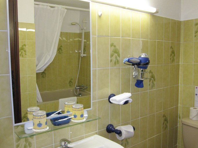 Bathroom 5, La Vieille Bastide, Var
