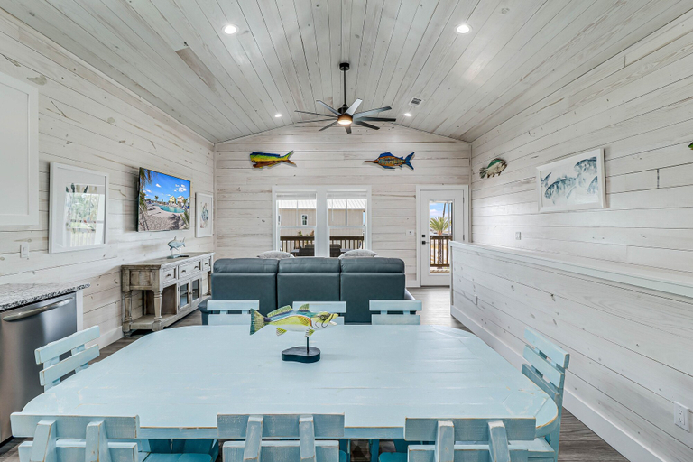 Interior 3, Fishtastic Sp103 4 Bedroom Home by RedAwning, Aransas