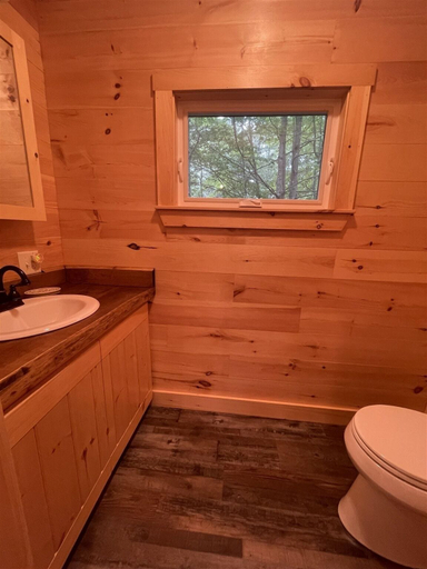 Bathroom 3, Maine Pines Lmit 8 4 Bedroom Home by RedAwning, Oxford