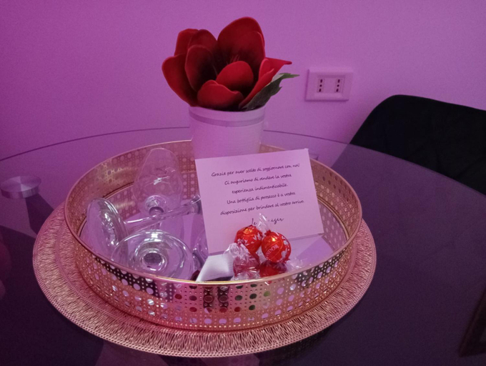 Food & Drinks 5, Le Plaisir Luxury Room con vasca idromassaggio, Taranto