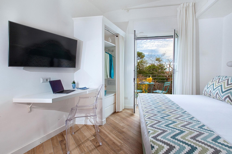 Bedroom 4, Resort Ravenna - Villa Cavaliere, Napoli