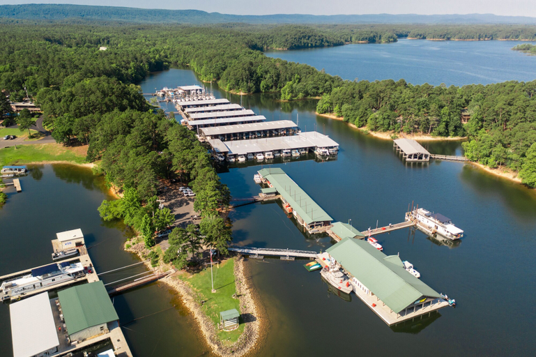 Marina 2, Mountain Harbor Forest View Lodge cottage by RedAwning, Montgomery