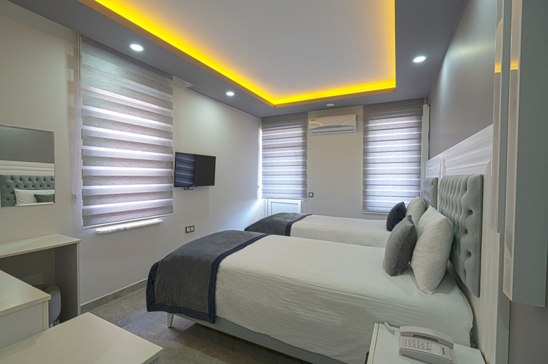 Bedroom 2, Mira Hotel Antalya, Antalya