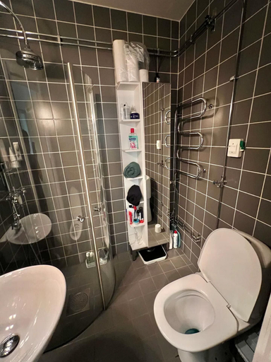 Bathroom 3, Great 1 Bedroom Flat in Solna, Solna