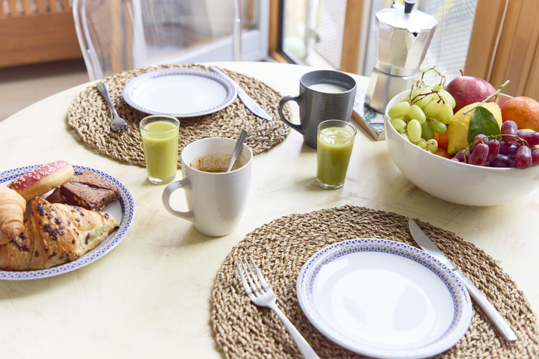 Food & Drinks, Apartment With Canal View in Broadway Market, London