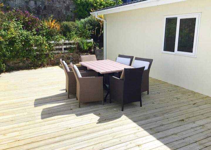 Others 4, Charming 3-bed Chalet in Abersoch, Gwynedd