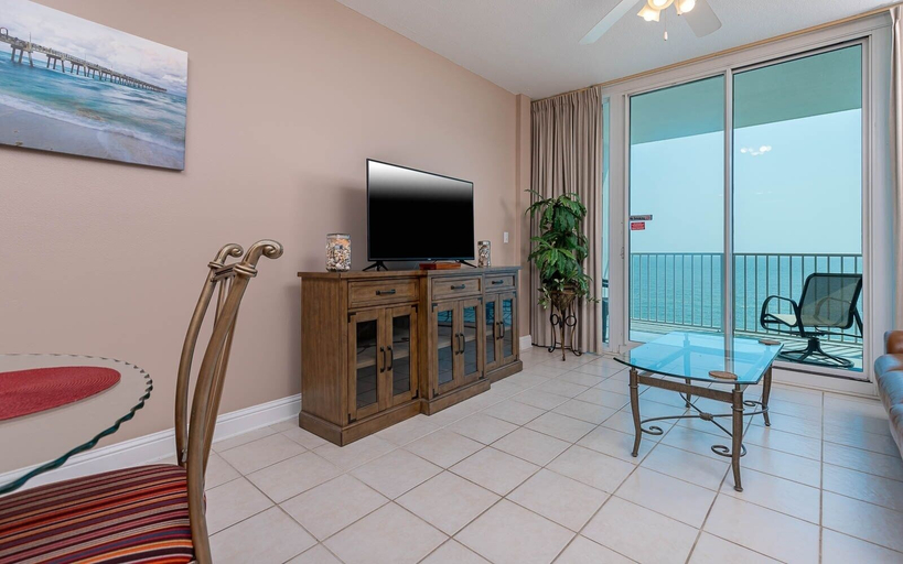 Living area 5, Lighthouse 814 2 Bedroom Condo, Baldwin