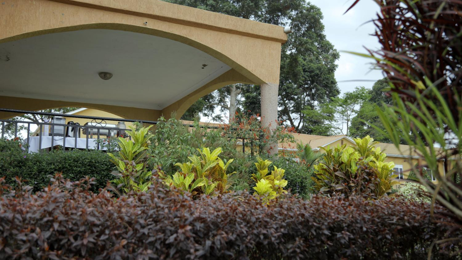 Others 2, Kaz Breeze Gardens, Jinja