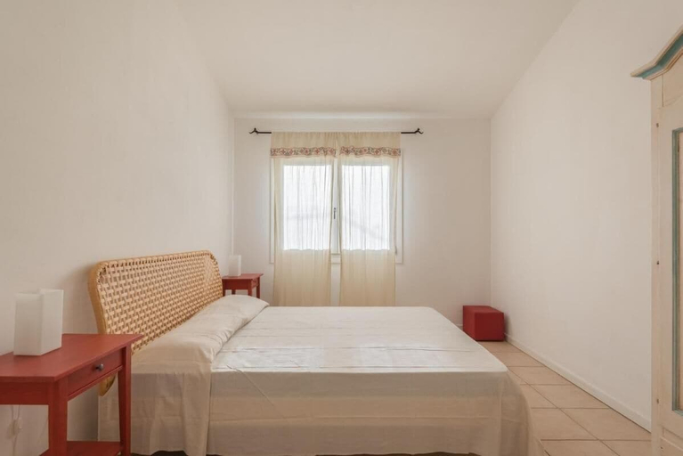 Room 2, Elegant Residence Ea Bianca B4-1 Bedroom Sleeps 4 Plus Possible Child bed, Olbia-Tempio