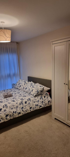 Others 5, Stunning 2-bed Apartment Near Colindale Station, London