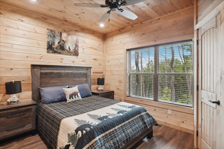 Bedroom 2, Bear View Retreat 2 Bedroom Cabin by RedAwning, Sevier