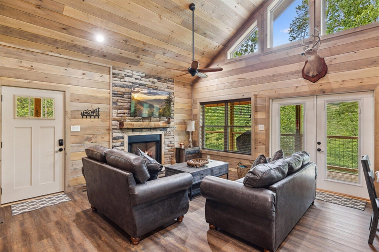 Others 2, Antler Ridge 3 Bedroom Cabin by RedAwning, Sevier