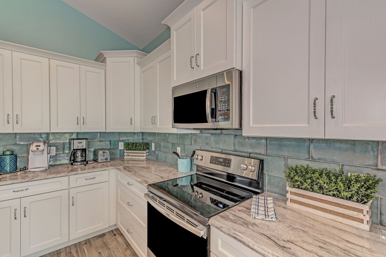 Others 5, 307 65th Street managed by Beach Retreats, Manatee