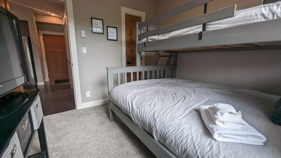 Room 4, Echo Landing #37 2 Bedroom Condo, Thompson-Nicola