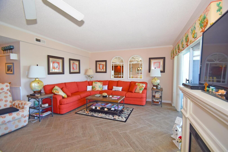 Living area, Harbour Island 406k 2 Bedroom Condo by RedAwning, Worcester