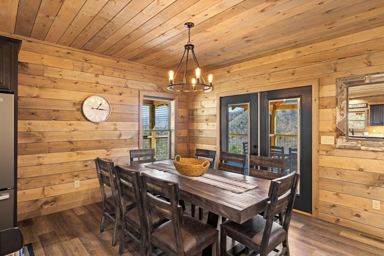 Others 4, Over The Top 5 Bedroom Cabin by RedAwning, Sevier