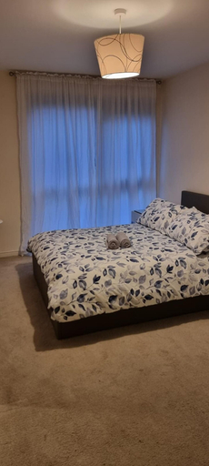 Others 3, Stunning 2-bed Apartment Near Colindale Station, London