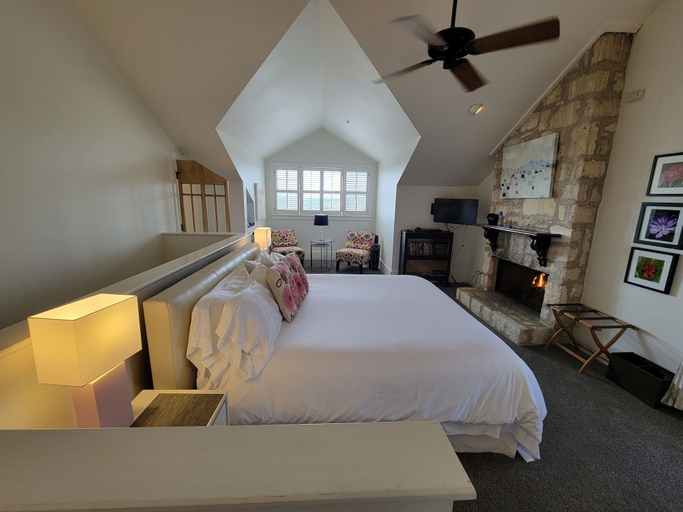 Bedroom 3, Sage Hill Inn & Spa, Hays