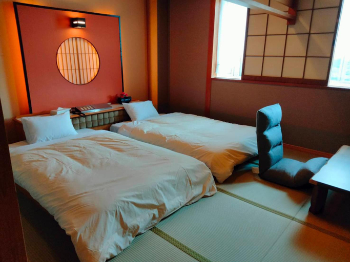 Bedroom 3, Gero Springs Hotel, Gero
