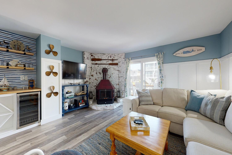 Others 1, Windward Drive - A, Worcester