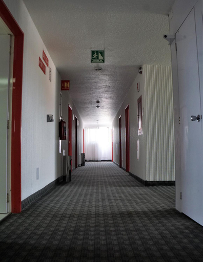 Others 5, Hotel Duque, Mexico City