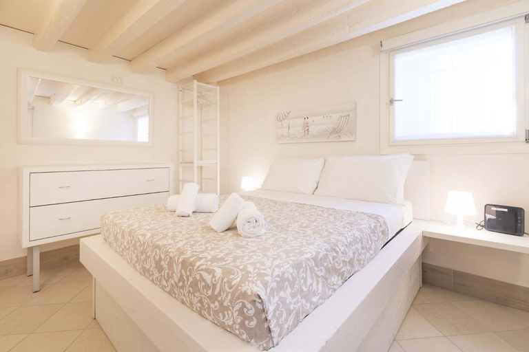 Others 2, Residenza 3B, Venezia