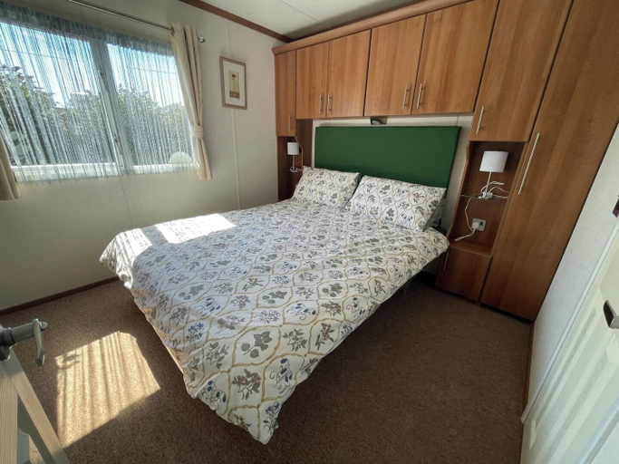 Bedroom 3, 27 Tower View Pevensey Bay Holiday Park Beach, East Sussex