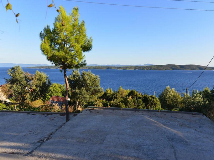 Others 5, Apartments Dobrila, Jelsa