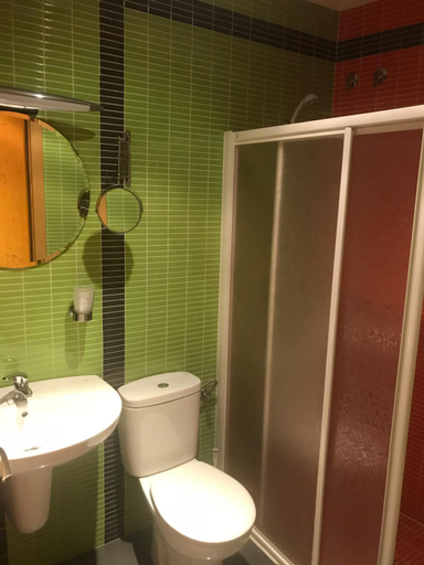 Others 5, Hostal Kavanna, Badajoz