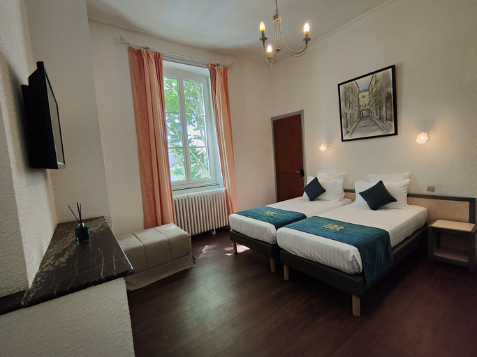 Bedroom 2, Will's Hotel, Aude