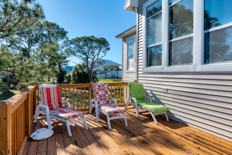 Balcony 3, At Ease - 535 Barcelona 3 Bedroom Home by RedAwning, Mobile