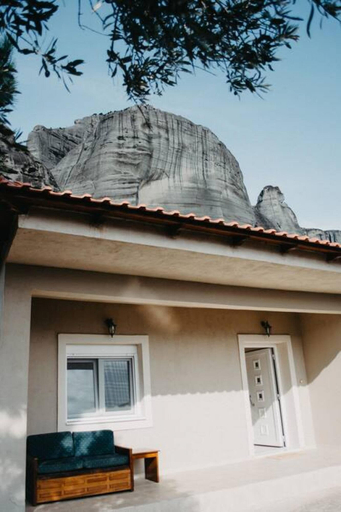 Exterior & Views 2, Rock in the Yard in Kalampaka, Thessaly