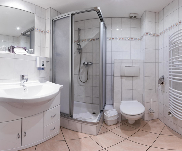Bathroom 4, Hotel am Gothensee, Vorpommern-Greifswald