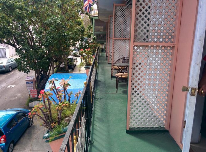 Exterior & Views 2, Towne Hotel