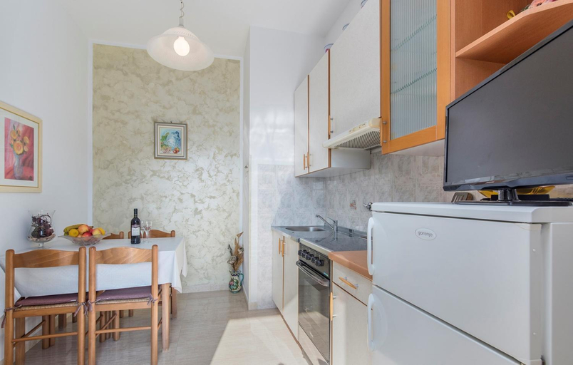 Kitchen 4, Apartment Complex Orzan Lovrecica, Umag