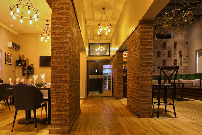 Food & Drinks 5, AGA WOODS Hotels, Ilorin East