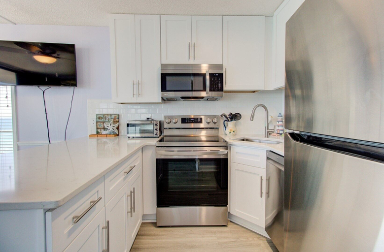 Private kitchen 3, 1014 The Sea Is Calling by Atlantic Towers, New Hanover