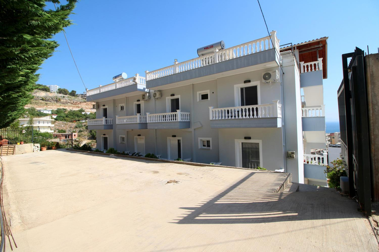 Others 2, Saranda Rooms, Sarandës