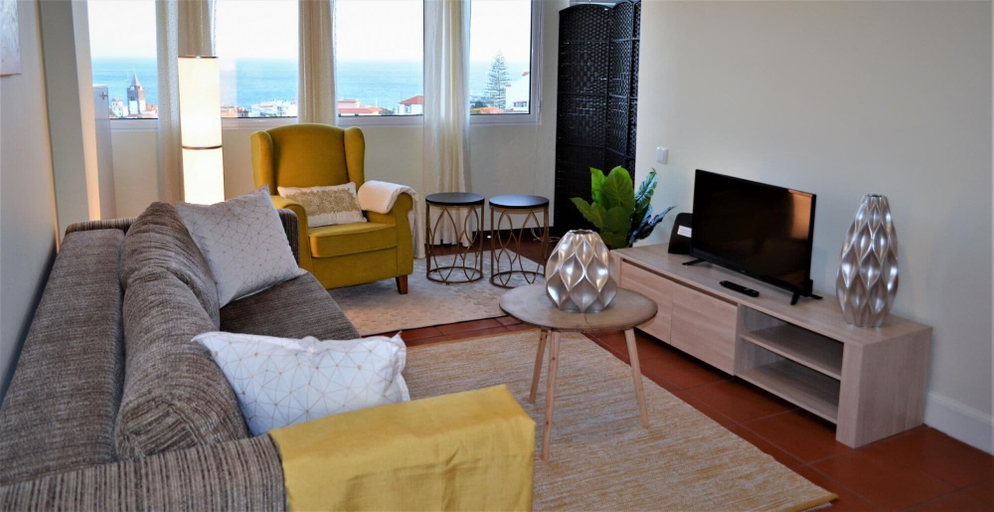 Room 4, Funchal Window City Center by Homie, Funchal