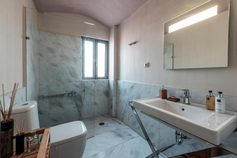 Bathroom 4, Patio Deluxe Villa Electra With Private Pool, Peloponnese