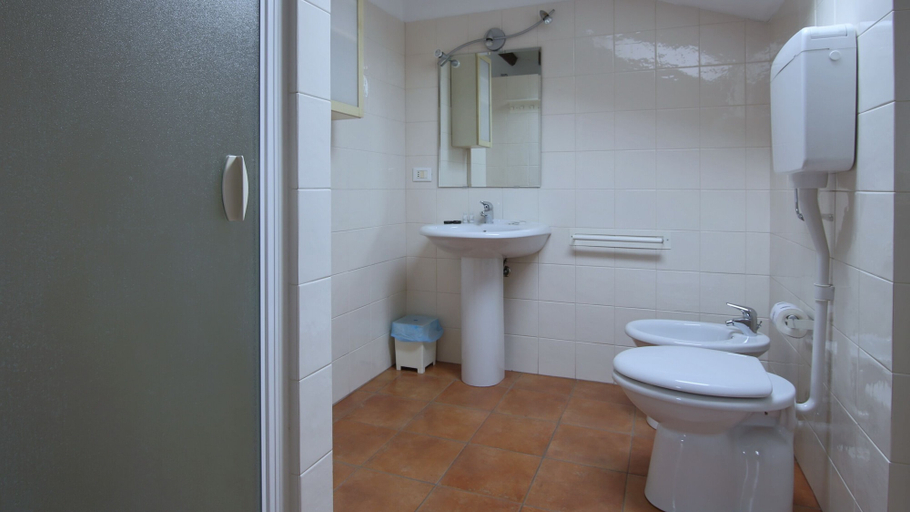 Room 4, Italianway - Piazza Nuova 3, Como