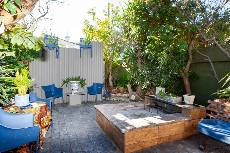 Others 5, Penguin - Double En-Suite Studio, City of Cape Town